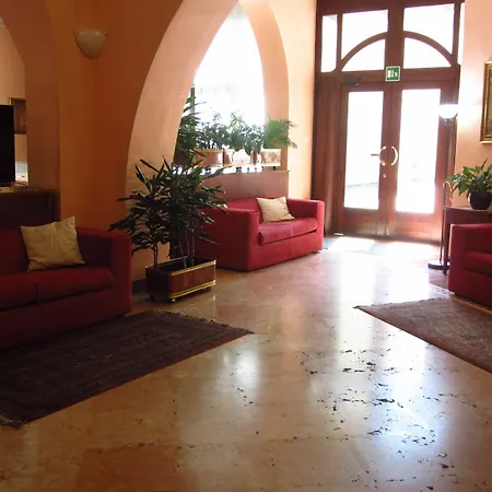 Hotel Cappello E Cadore 3*