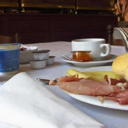 Cappello E Cadore 3* בלונו