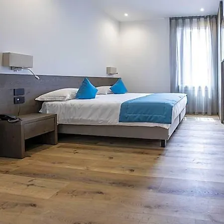 Hotel Cappello E Cadore 3*