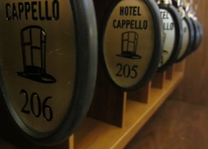 Cappello E Cadore Otel